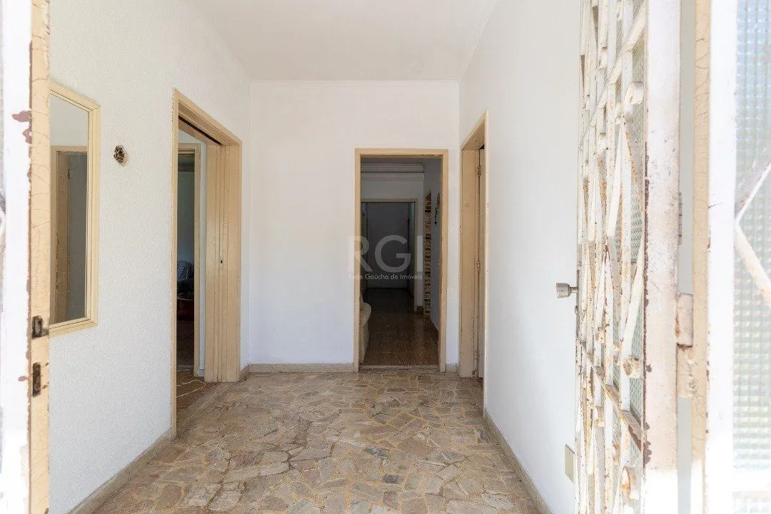 Imagem Casa para Venda - 522.36m², 4 dormitórios, 3 vagas - Menino Deus