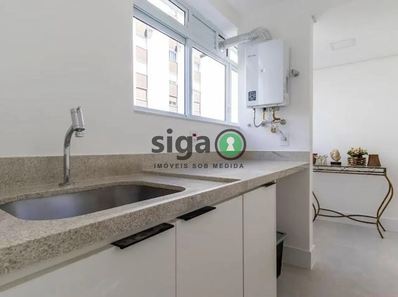 Imagem Apto à Venda com 142m², Cerqueira César reformado, 2 suítes, 2 vagas sem com armários
