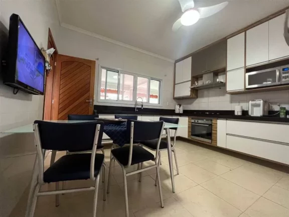 Imagem Casa com 3 dormitórios à venda, 200 m² por R$ 3.500.000,00 - Canto do Forte - Praia Grande/SP