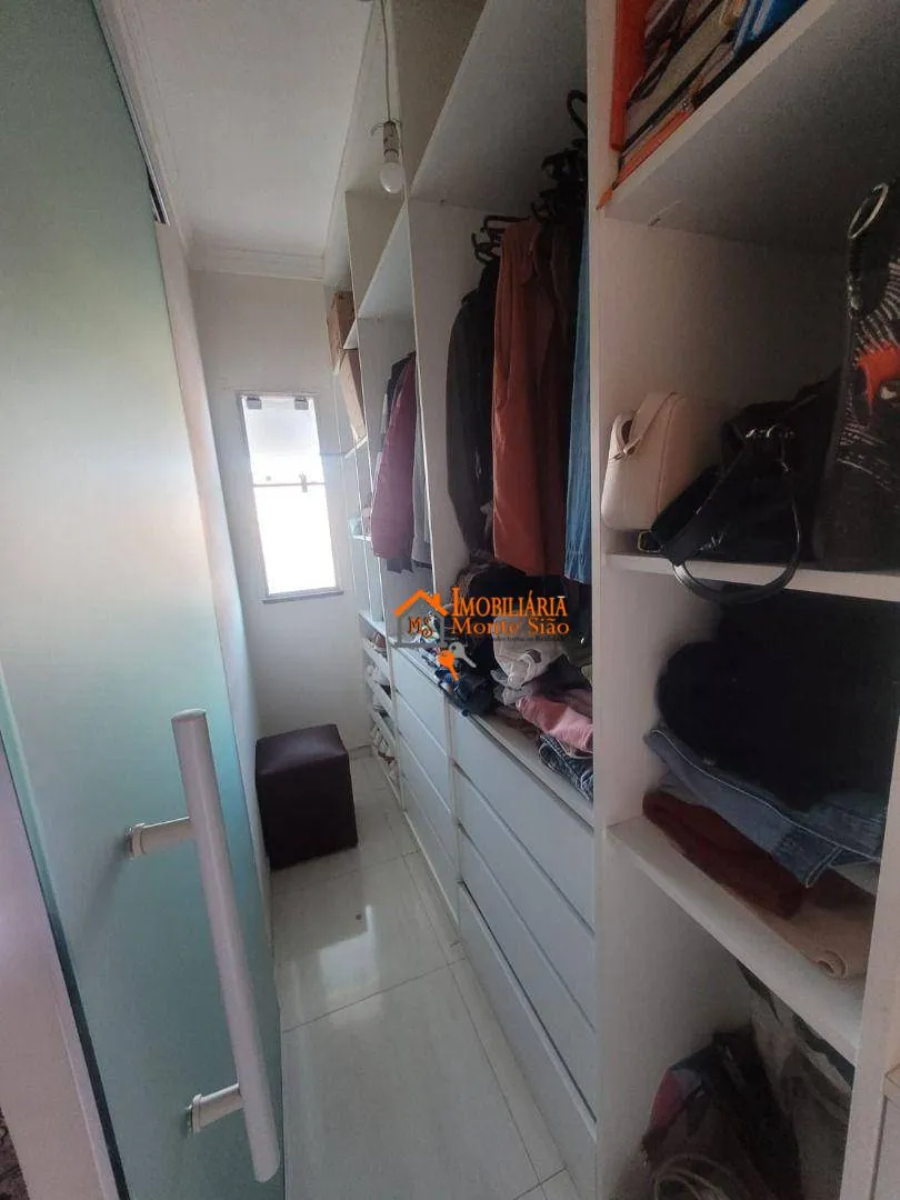 Imagem Sobrado com 3 dormitórios à venda, 150 m² por R$ 950.000,00 - Carmela III - Guarulhos/SP