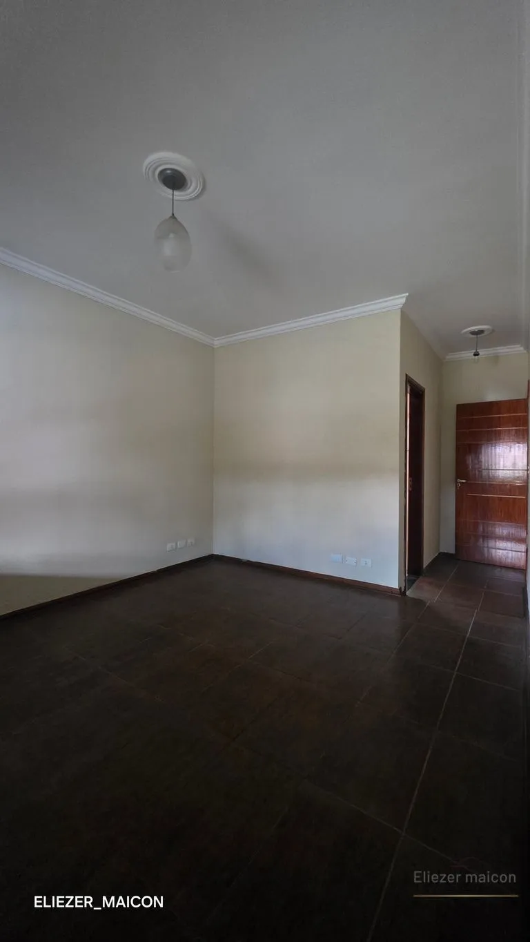 Imagem Casa térrea à Venda com 3 quartos no Jardim das Acácias, Poços de Caldas - MG