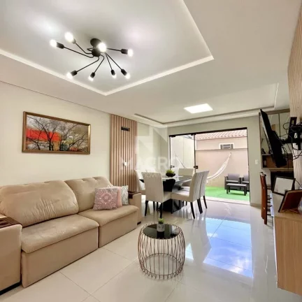Imagem Casa Geminada I Baependi I 3 quartos (1 suíte) | 131m²