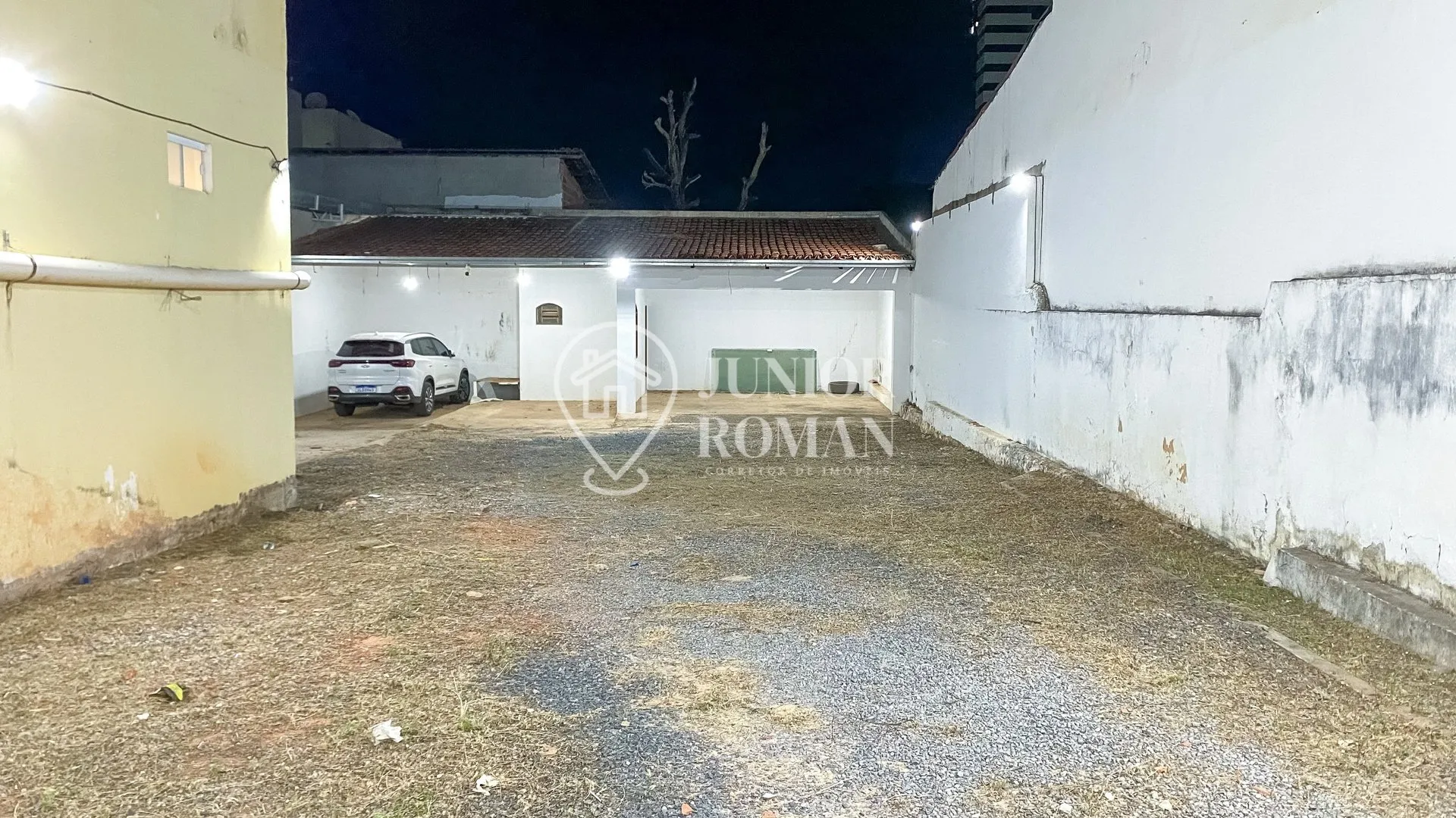 Imagem ESPAÇO PARA LOCAÇÃO - BARRACÃO COM 260M² - RENATO GONÇALVES - BARREIRAS/BA