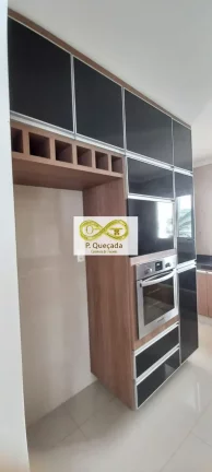 Imagem Casa com 03 suítes disponível para locação!