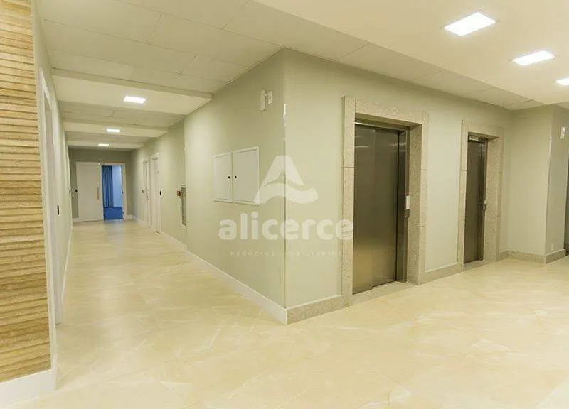Imagem Sala para aluguel com , 24,36m² em Estreito Florianópolis