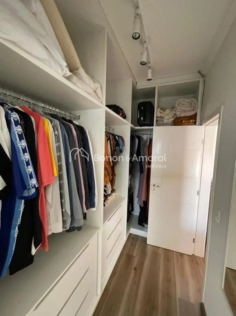 Imagem Casa à venda com 4 Quartos e 5 Banheiros no Swiss Park em Campinas - SP
