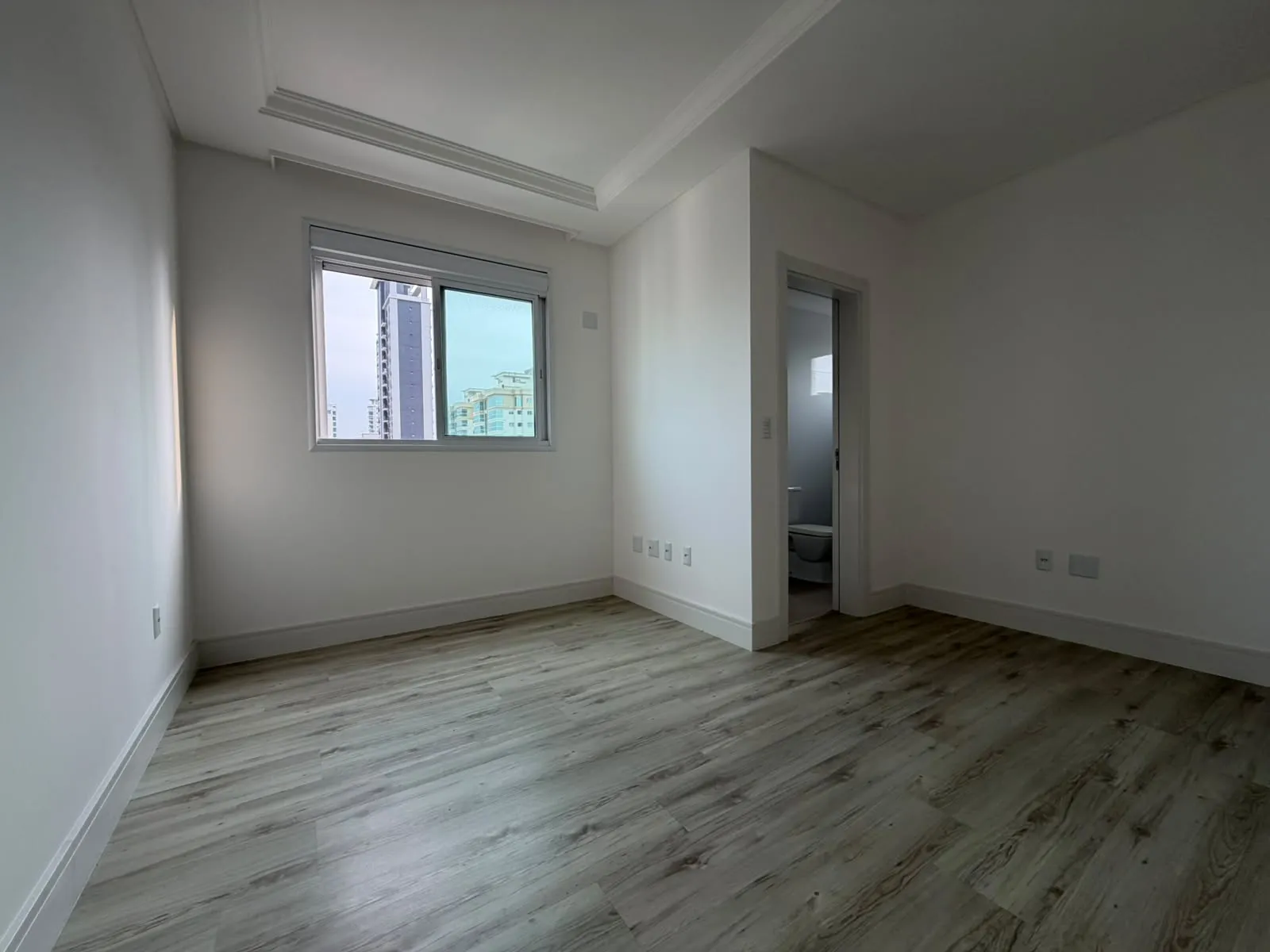 Imagem Apartamento à venda com 124.8m2 por R$ 2.300.000,00