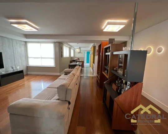 Imagem Apartamento à Venda no Edifício San Diego - Centro de Jundiaí/SP com174,00 m²