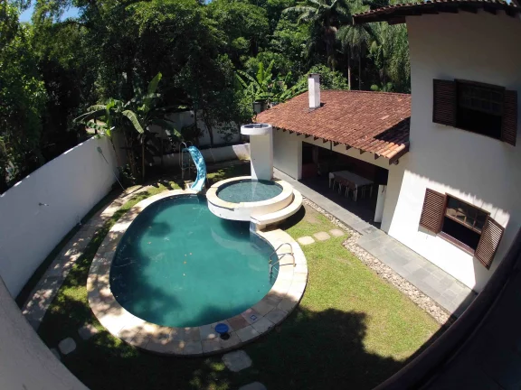 Imagem Pacote para 2023 valor de R$ 25.000,00 para até 30 Ótima localização casa com piscina 7 suíts Praia do Tenório Localização Nobre