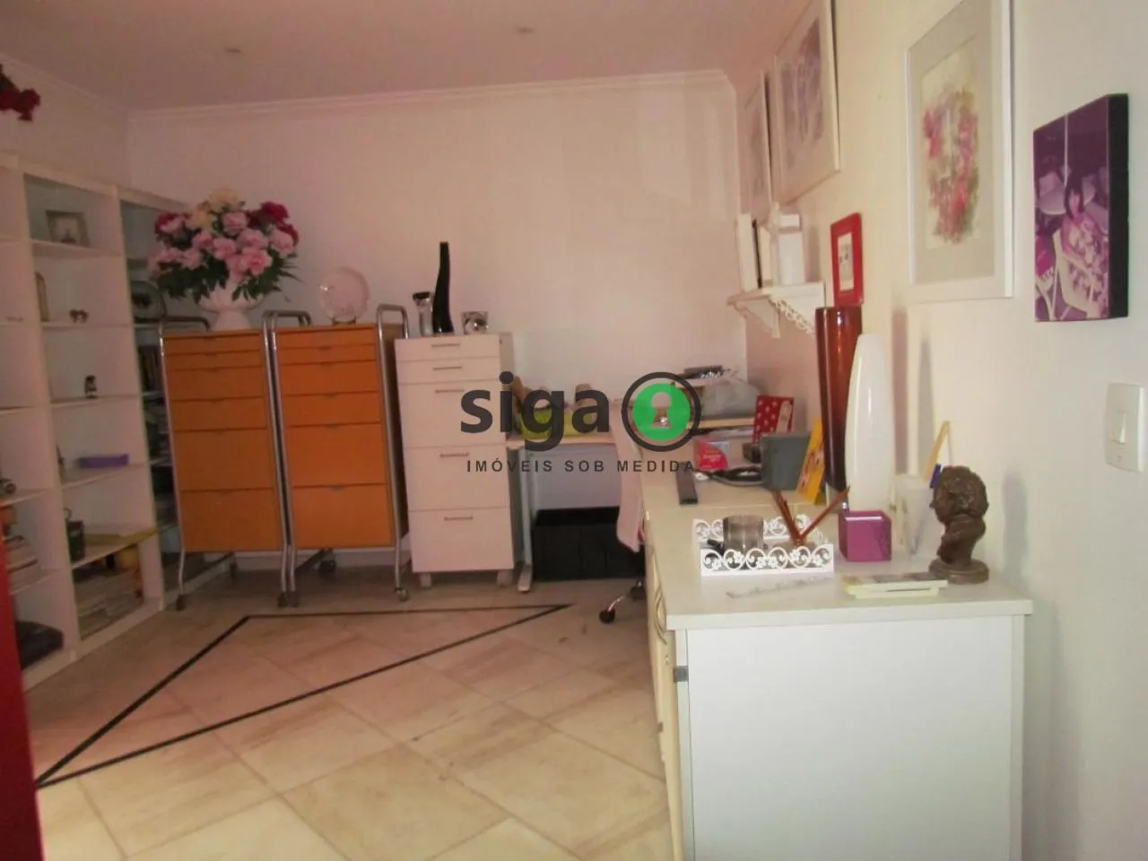 Imagem Casa Térrea à venda no Planalto Paulista com 2 suítes e 4 vagas cobertas em São Paulo