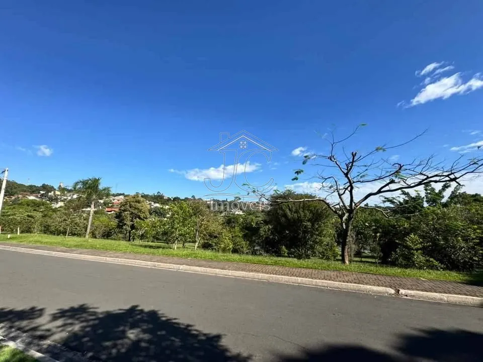 Imagem Casa em reforma, oportunidade no CONDOMÍNIO VISTA ALEGRE - SEDE | VINHEDO/SP