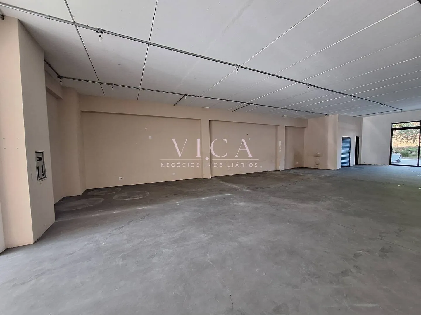 Imagem Predio Comercial 1500m² para aluguel R$ 88.000,00 em Barueri/SP