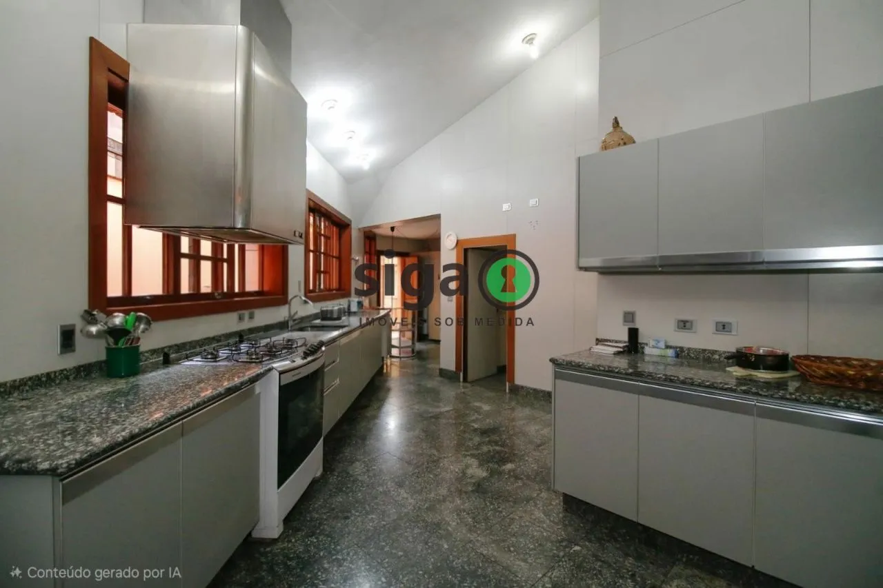 Imagem Casa a venda em Rua fechada no Morumbi com 4 quartos
