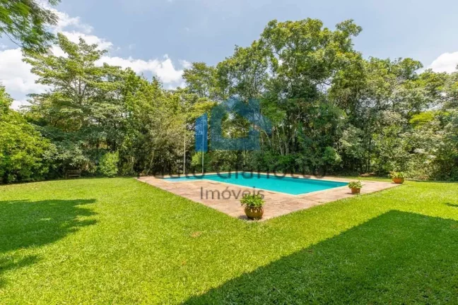 Imagem Mansão Espetacular em Condomínio na Granja Viana