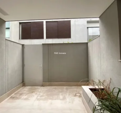 Imagem Casa de luxo no bairro Planalto Paulista, São Paulo-SP: 3 quartos, 3 suítes, 4 salas, 5 banheiros, 5 vagas de garagem - 779m².