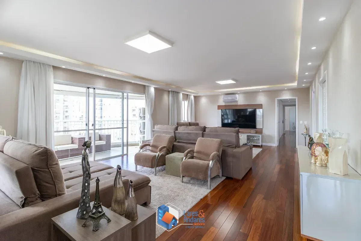 Foto do imóvel Apartamento para venda em Vila Sofia com 4 quartos, sendo 4 suítes, 247m² em Rua Doutor Ferreira Lopes