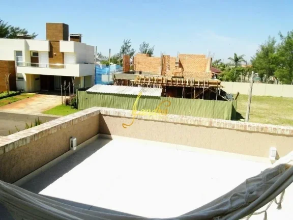Imagem Casa condomínio Beira mar de alto padrão 04 amplas suítes