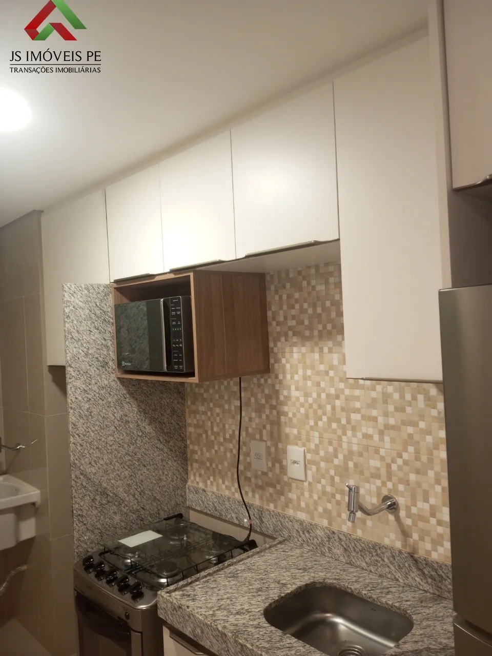 Imagem Imperdível! Apartamento Mobiliado para locação em Piedade, Jaboatão dos Guararapes-PE: 1 quarto, 2 salas, 1 banheiro, 1 vaga de garagem.