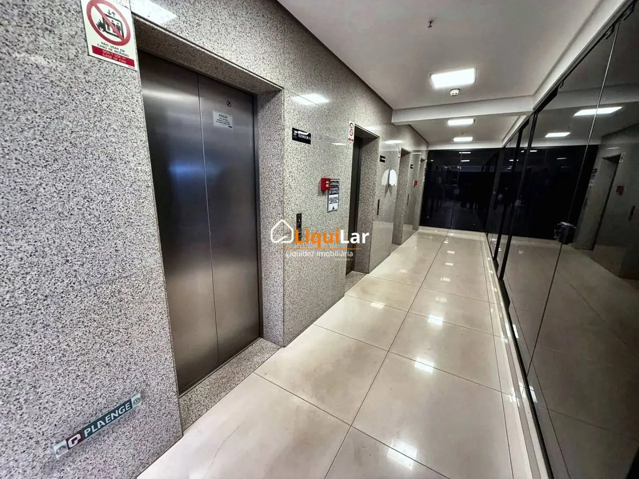 Imagem Sala mobiliada no Atrium Corporate com 1 vaga