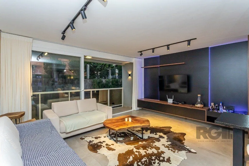 Imagem Apartamento DUPLEX no bairro Chácara das Pedras de 2 dormitórios e 2 vagas