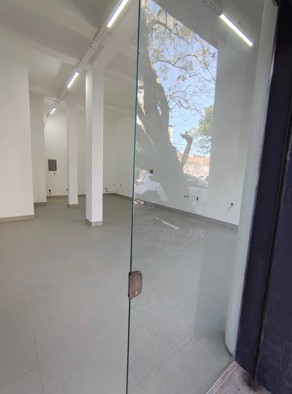 Imagem Vende-se loja com 100 m² - Floresta