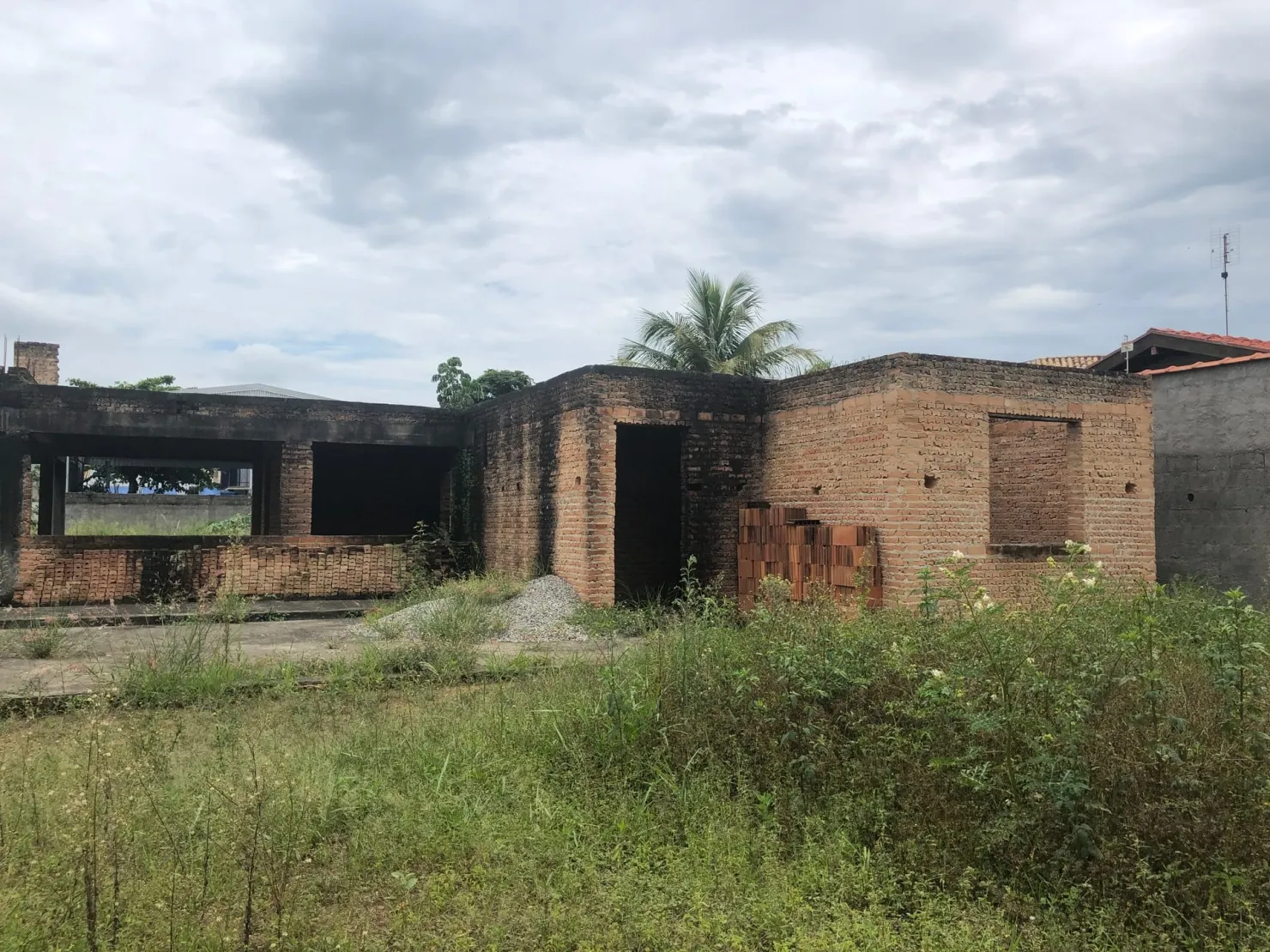 Imagem Terreno à venda 720M², Jardim Residencial Doutor Lessa, Pindamonhangaba - SP