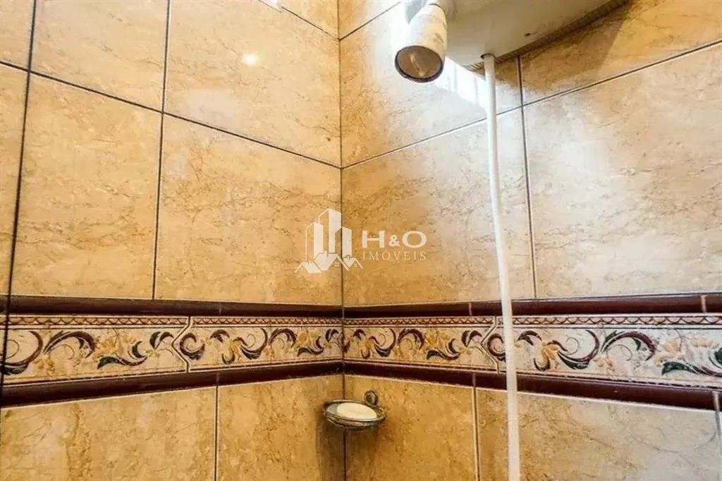Imagem Oportunidade no Tatuapé: Casa Térrea com Suíte e Vaga Coberta - Localização Privilegiada