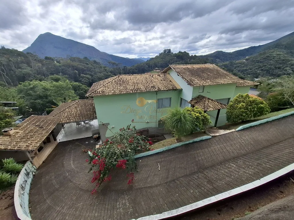 Imagem Casa em Condomínio para Venda em Teresópolis / RJ no bairro Green Valley