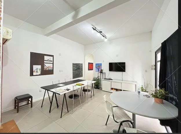Imagem Casa para Venda - 3 dormitórios, sendo 1 suites, 2 vagas - Menino Deus