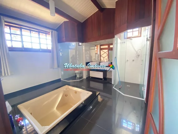 Imagem Linda Casa com Ótima Localização.