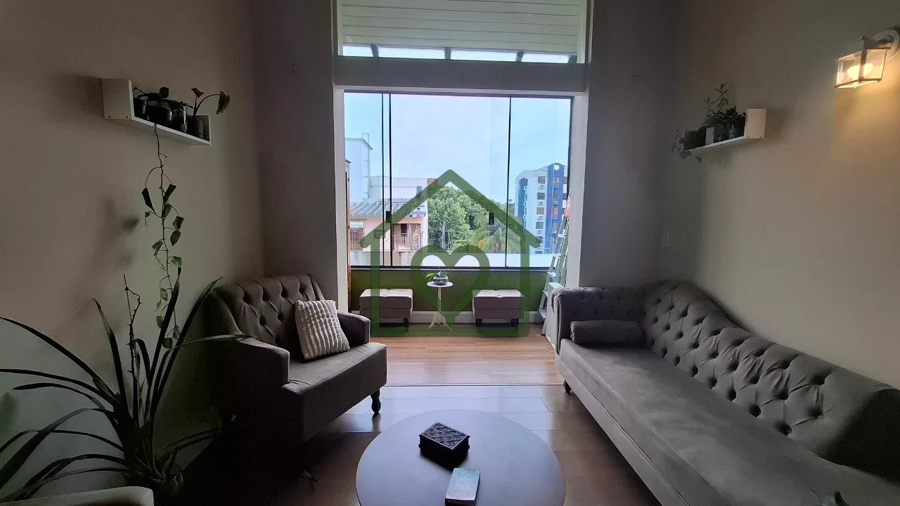 Imagem Cobertura Duplex, 2 dormitórios, 2 salas, 2 banheiros e 2 vagas, em prédio com elevador. Condomín...