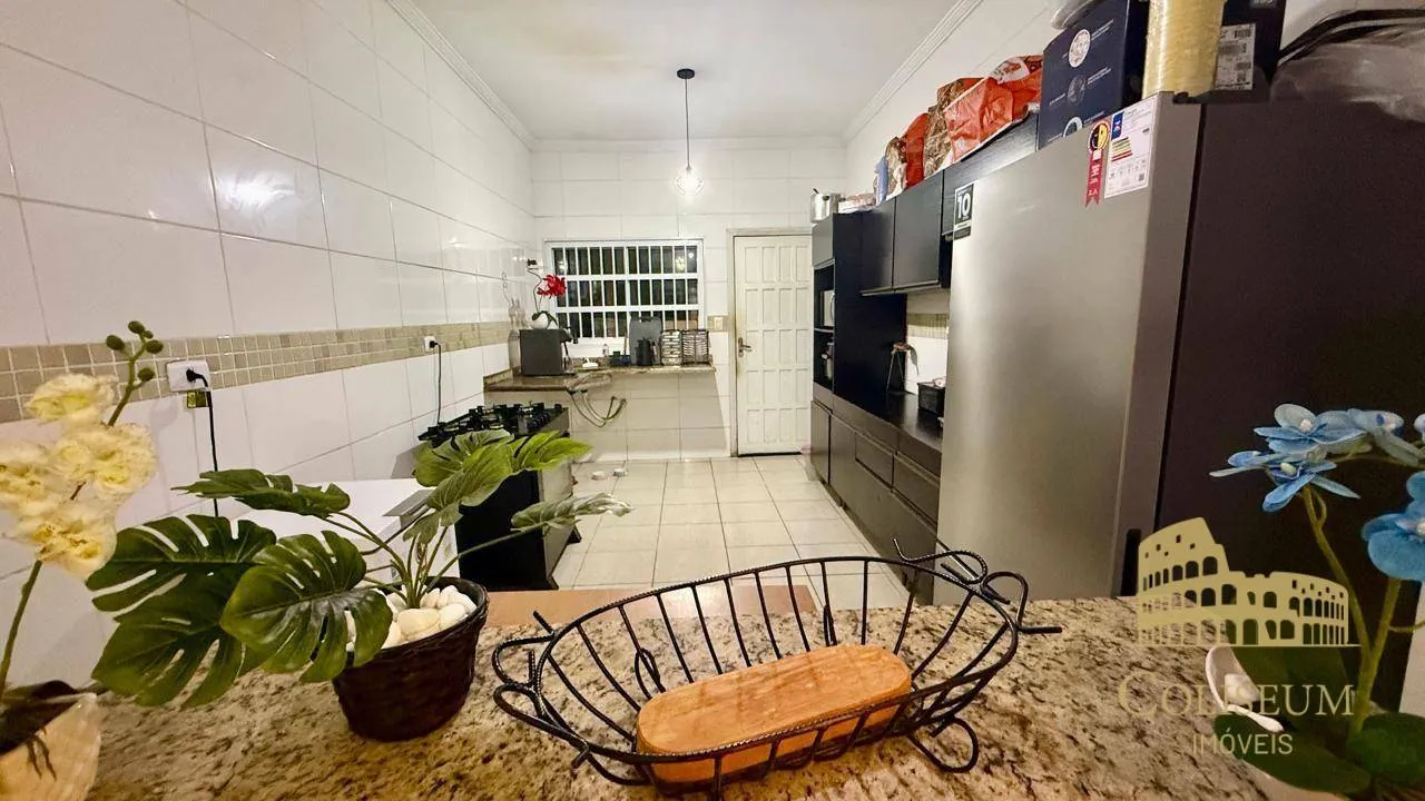 Imagem Casa com 2 dormitórios à venda por R$ 395.000,00 - Vila Assunção - Praia Grande/SP