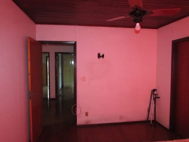 Imagem Casa térrea, com 3 dormitórios, 1 suíte, no bairro Nonoai.