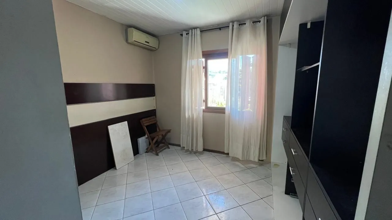 Imagem Casa de 3 dormitórios Localizada no Loteamento Moradas do sul Bairro Hípica