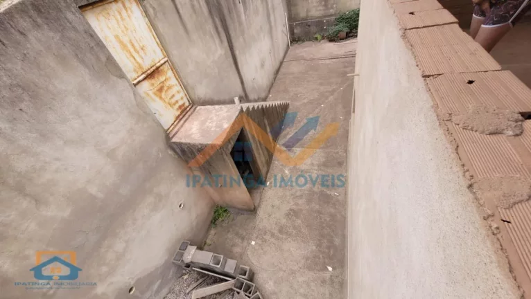 Imagem Casa com Lote grande no Bairro Veneza - Ipatinga