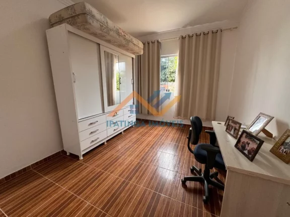 Imagem Casa espaçosa e bem localizada no bairro Porto Seguro.