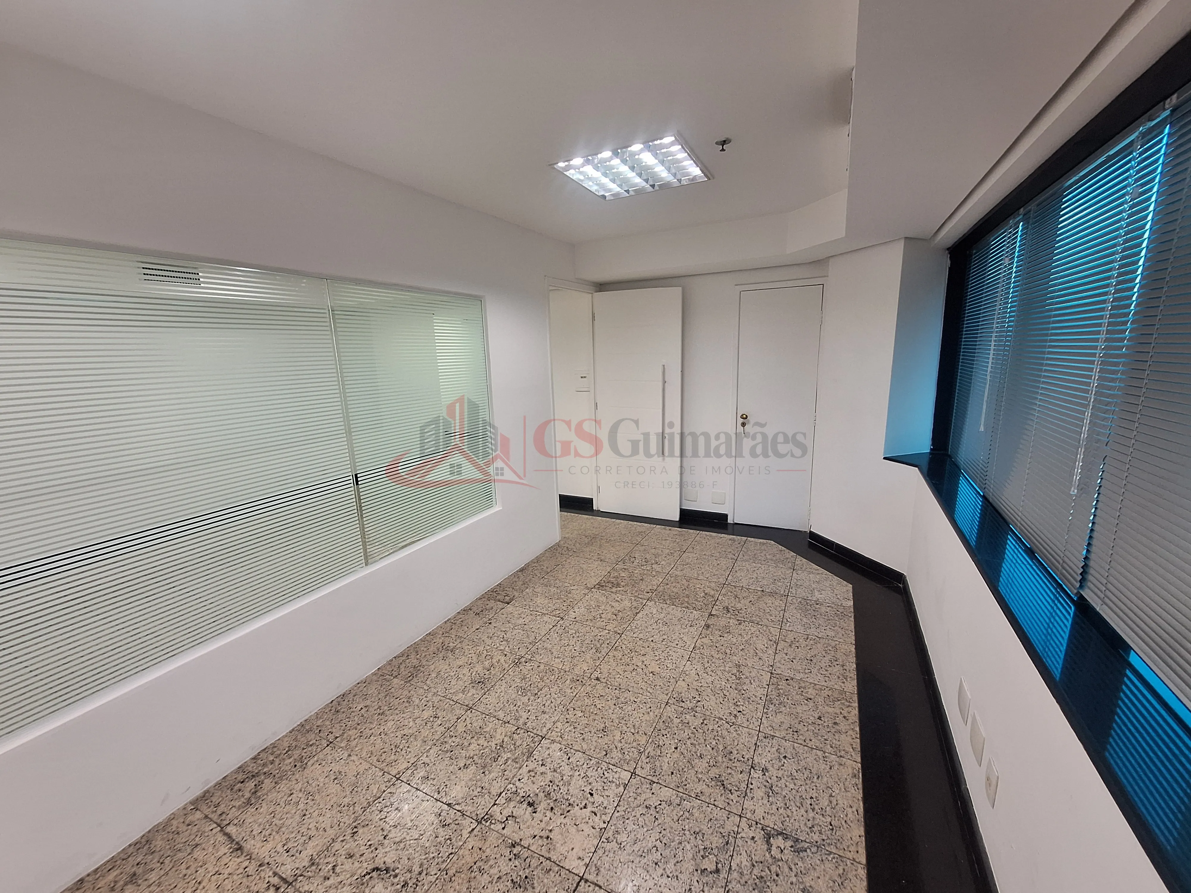 Imagem Sala comercial para locação no Eagle Point - 91,24 m² | Alphaville