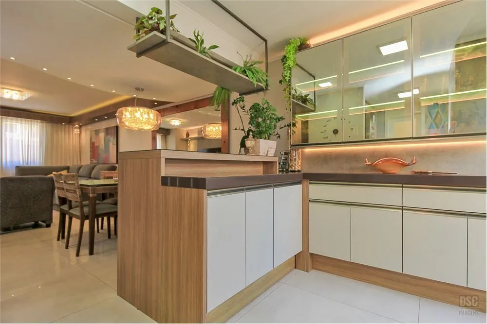 Imagem Casa em condomínio com 3 dormitórios e pátio - São Sebastião