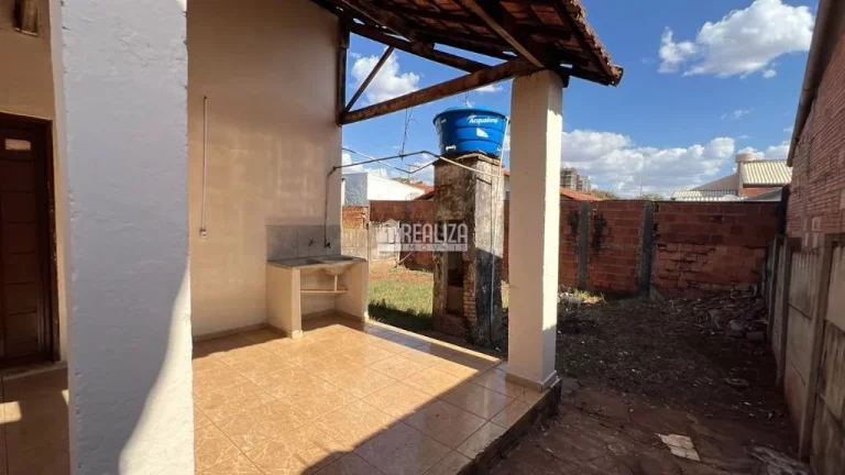 Imagem Casa com 1 dormitório no bairro Vila Militar, em Uberaba