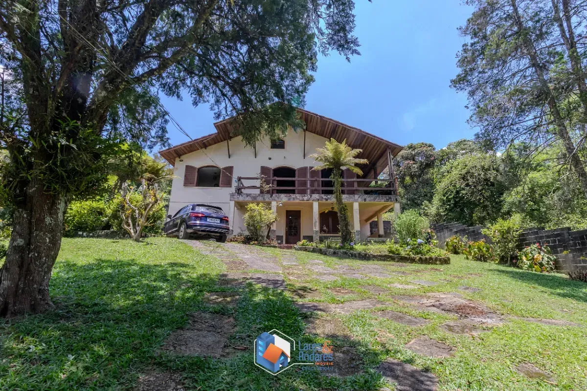 Foto do imóvel Casa para venda em Chácara Santo Hubertus com 4 quartos, 277m² em Rua Djanira de Souza Costa
