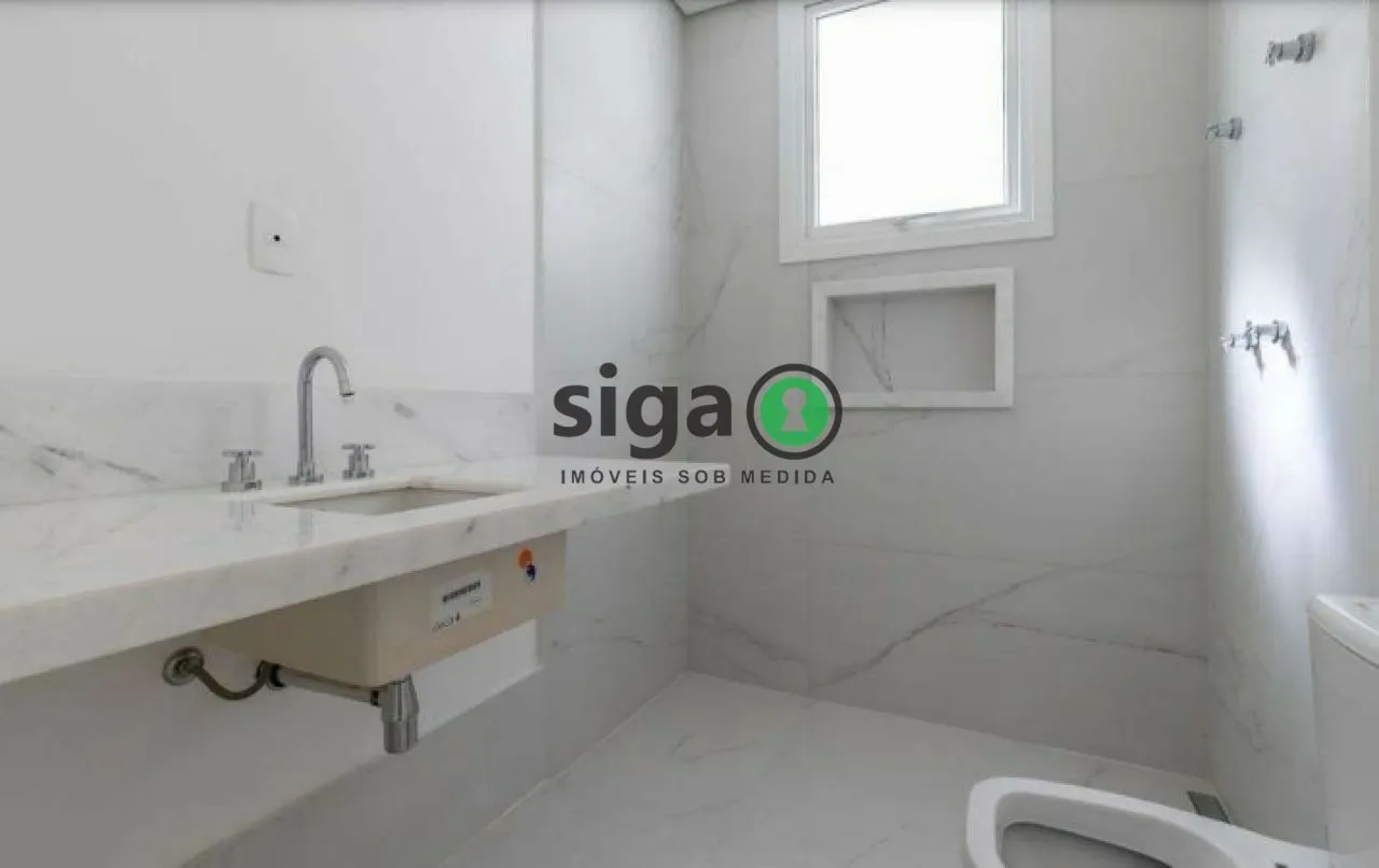 Imagem Casa à Venda em Condomínio Fechado, 483m², 4 Suítes, 5 Vagas - Chácara Santo Antônio