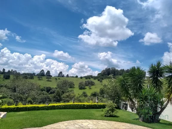 Imagem Chácara em Piracaia - 204m², 3 Dormitórios, em Condomínio