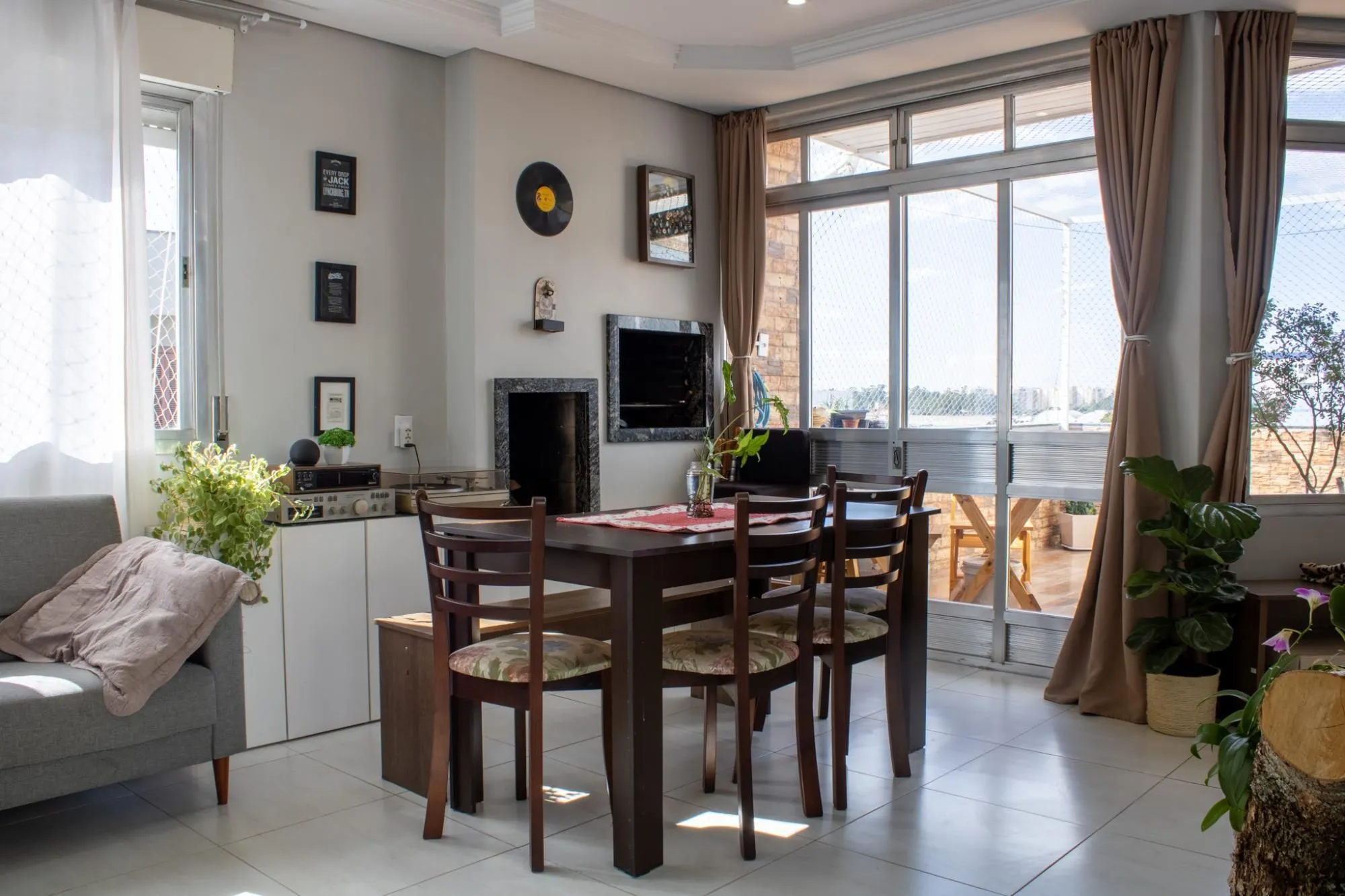 Imagem COBERTURA A VENDA - 2 DORMITORIOS - R$480.000,00 - CENTRO - CANOAS / RS