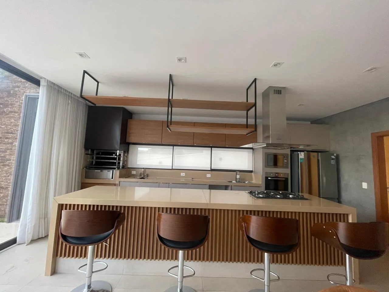 Imagem Casa de Luxo Decorada em Alphaville Nova Esplanada IV ? Vista para a Reserva e Porteira Fechada