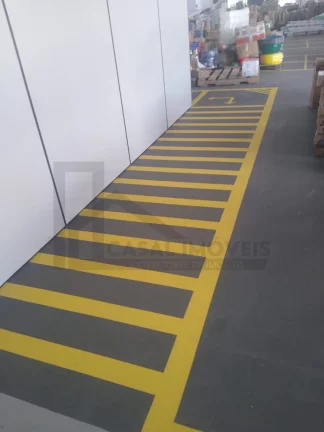 Imagem CASAL IMÓVEIS VENDE TRANSPORTADORA POSTO PRIVATIVO E USINA FOTOVOLTAICA