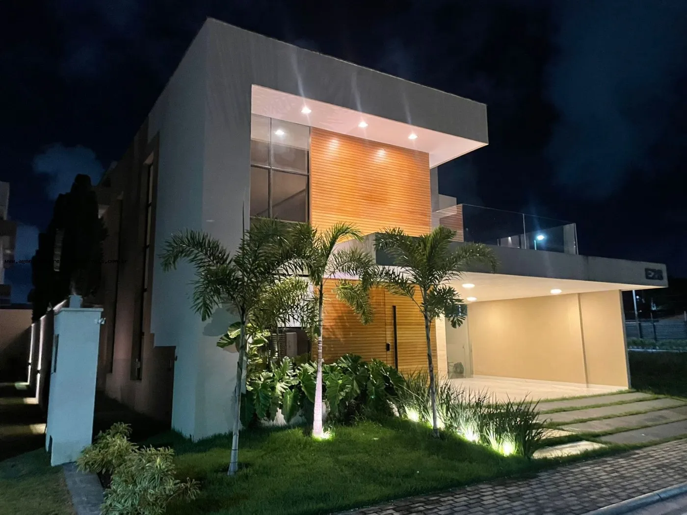 Imagem Casa em Condomínio para Venda em Natal, Candelária, 4 dormitórios, 4 suítes, 5 banheiros, 4 vagas
