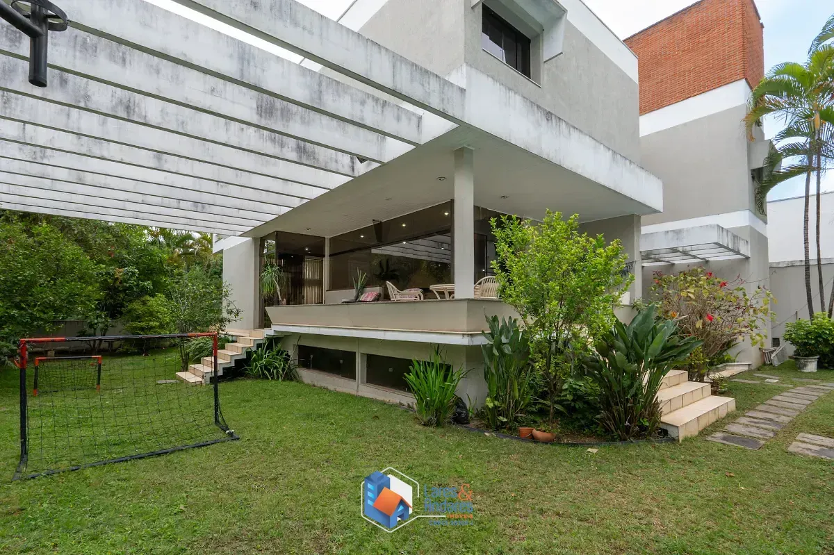 Imagem Casa para venda em Vila São Francisco com 5 quartos, sendo 5 suítes, 713m²