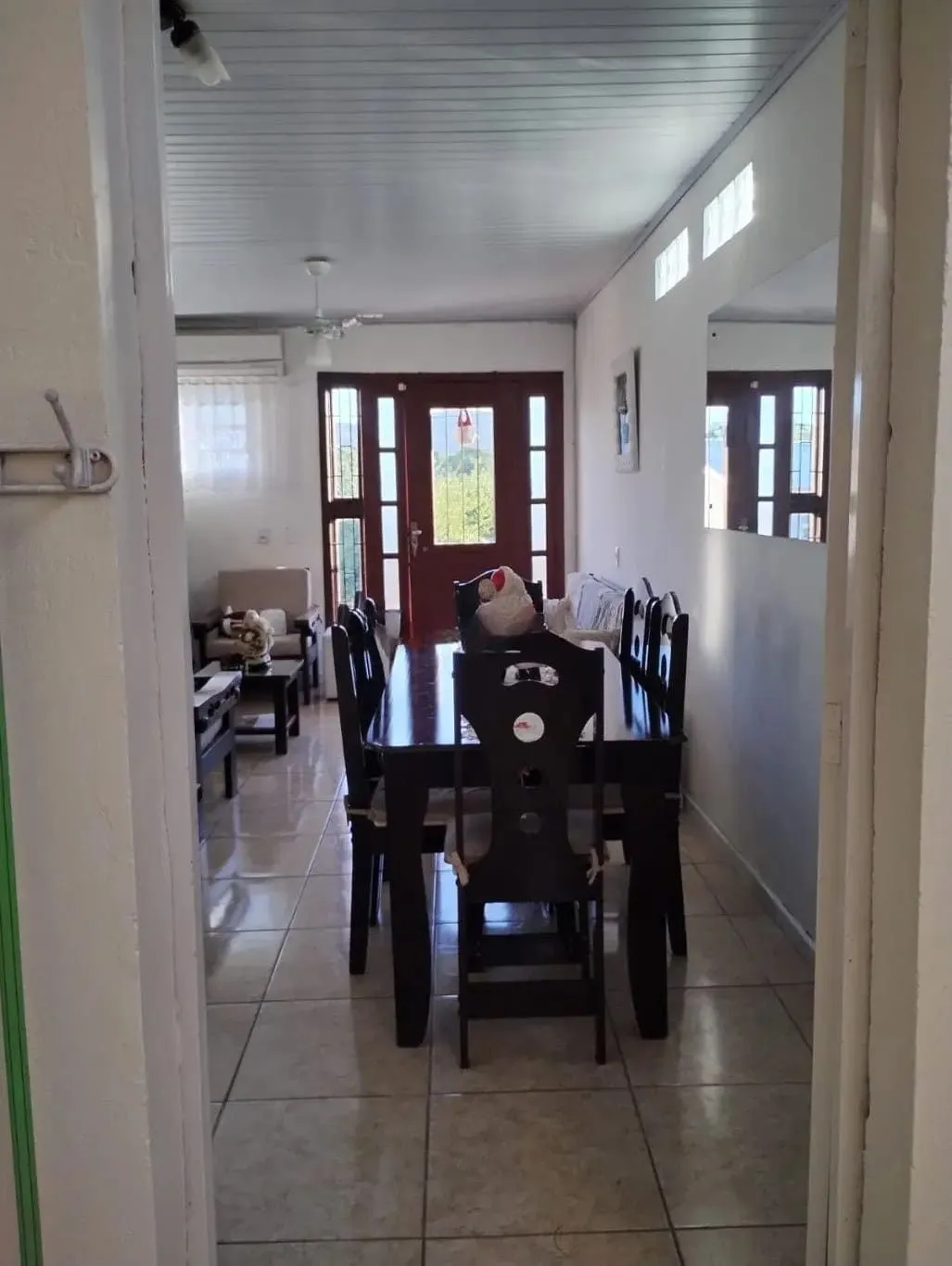 Imagem Casa de 3 dormitórios e 111m² à venda em Jardim Botânico, Porto Alegre.