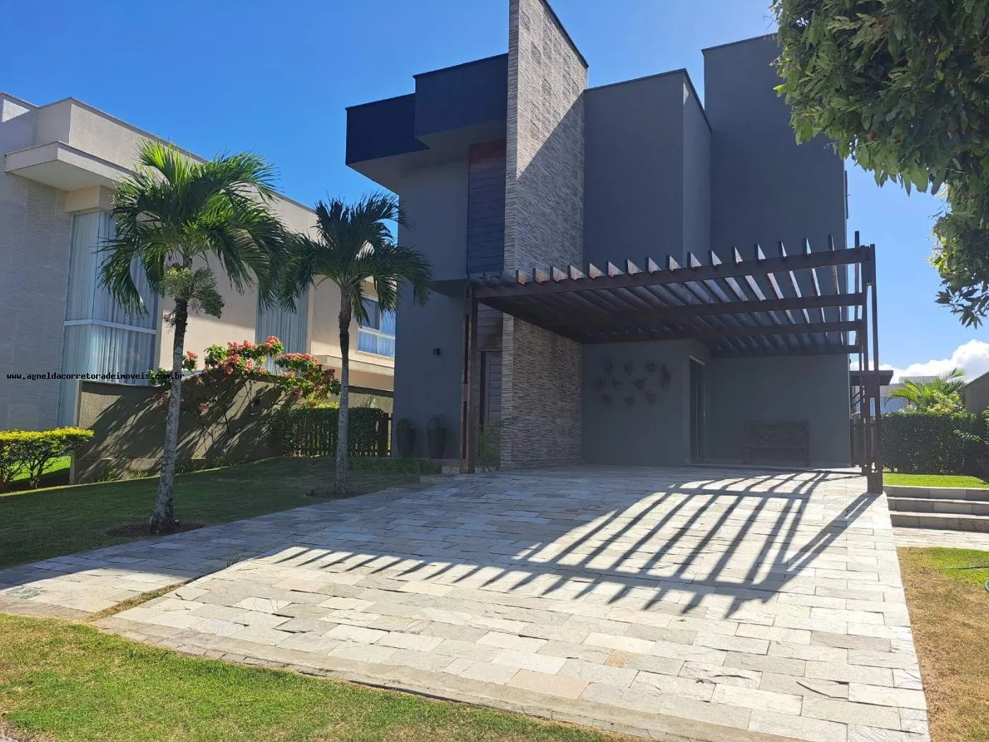 Imagem Casa para Venda em Parnamirim, Pium (Distrito Litoral), 4 dormitórios, 3 suítes, 4 banheiros, 2 vagas