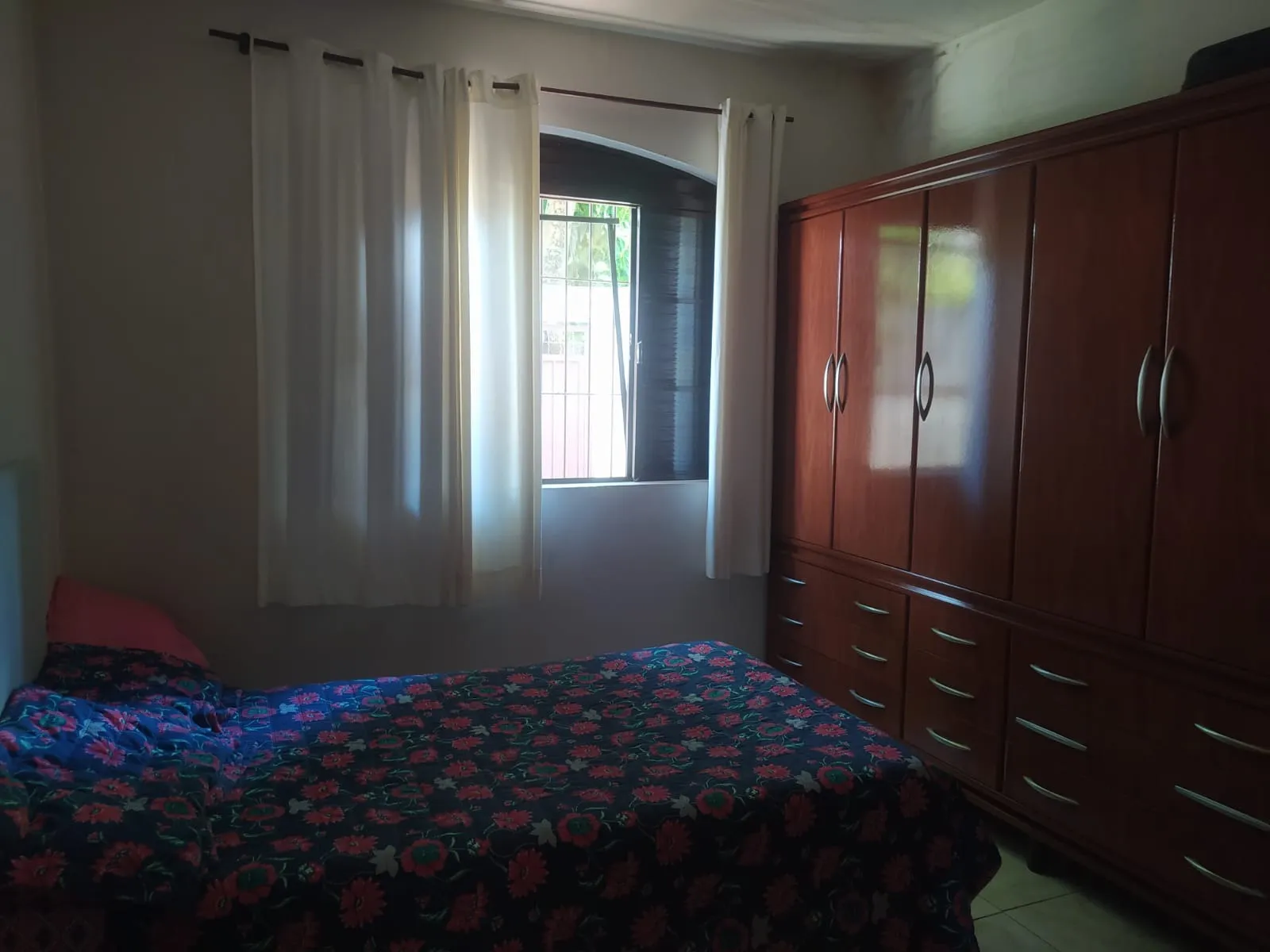 Imagem Linda Casa Térrea no Jardim Sorocaba com 3 Dormitórios e Suíte